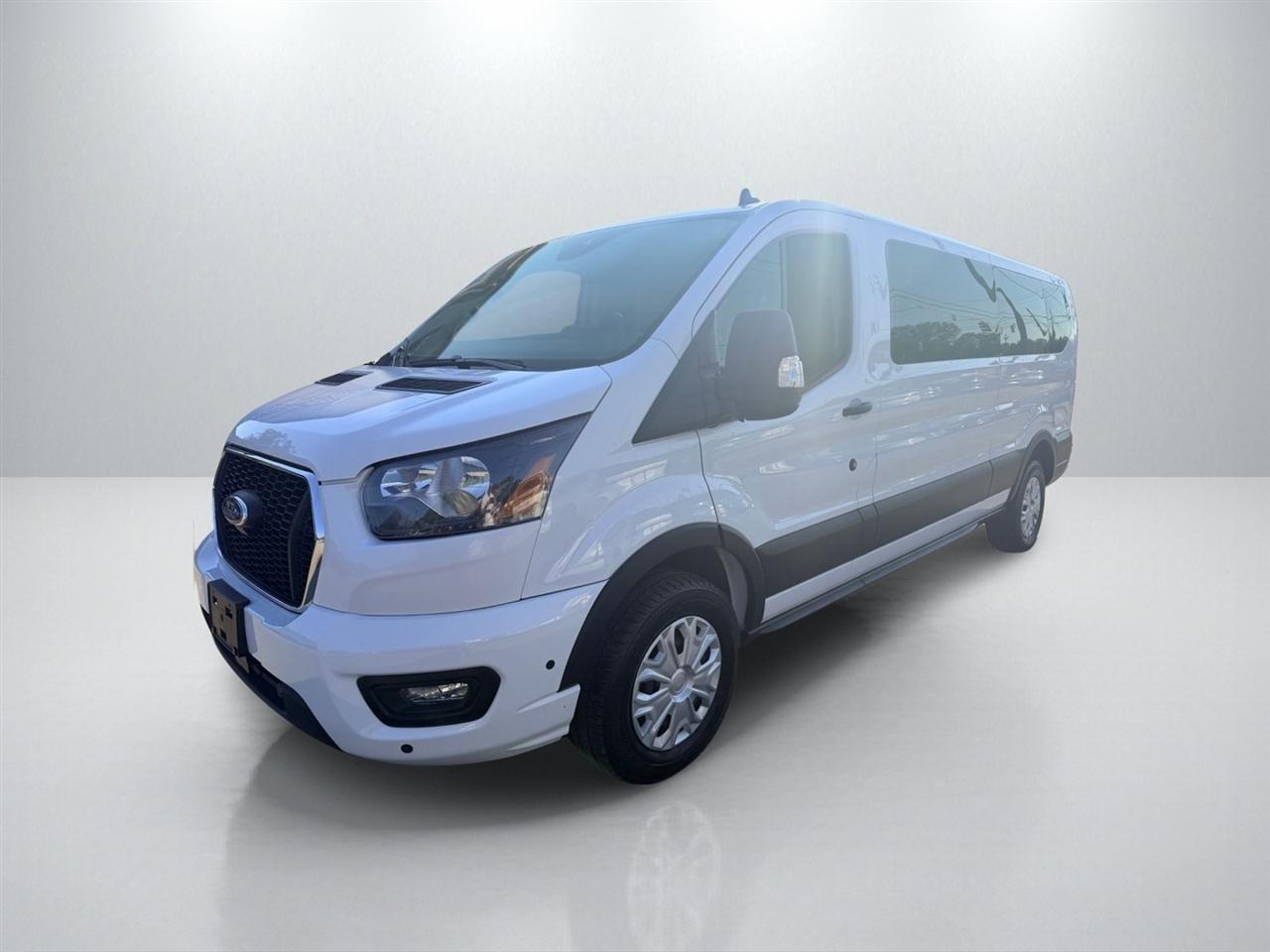 Ford Transit 350 Wagon Low Roof XL w/Sliding Pass. 148-in. WB 2025