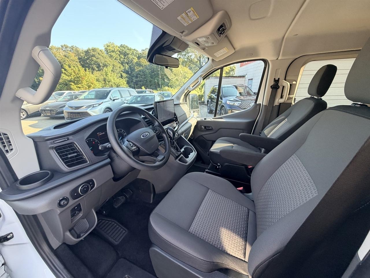 Ford Transit 350 Wagon Low Roof XL w/Sliding Pass. 148-in. WB 2025