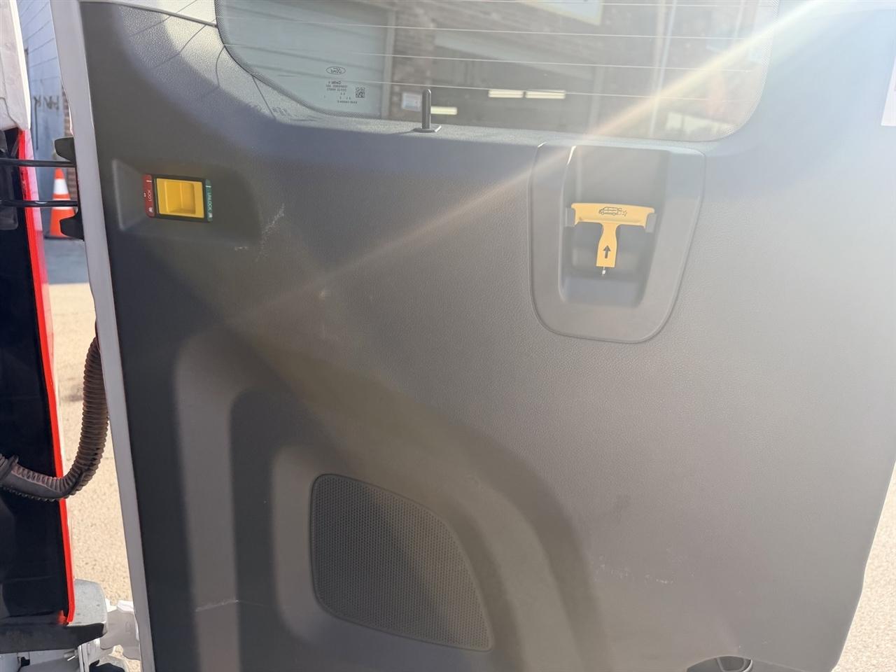 Ford Transit 350 Wagon Low Roof XL w/Sliding Pass. 148-in. WB 2025