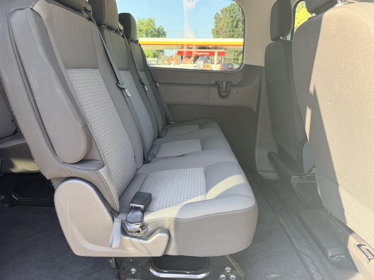 Ford Transit 350 Wagon Low Roof XL w/Sliding Pass. 148-in. WB 2025