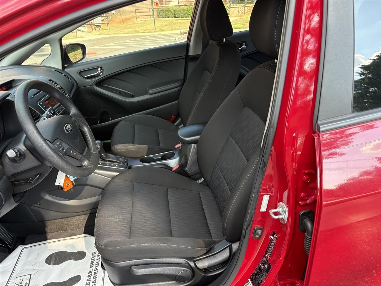 Kia Forte LX w/Popular Package 2016