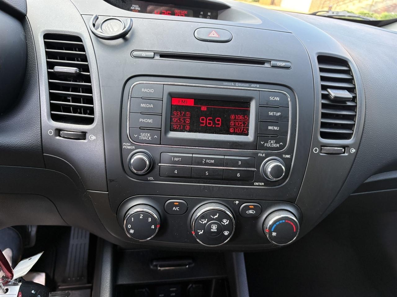 Kia Forte LX w/Popular Package 2016