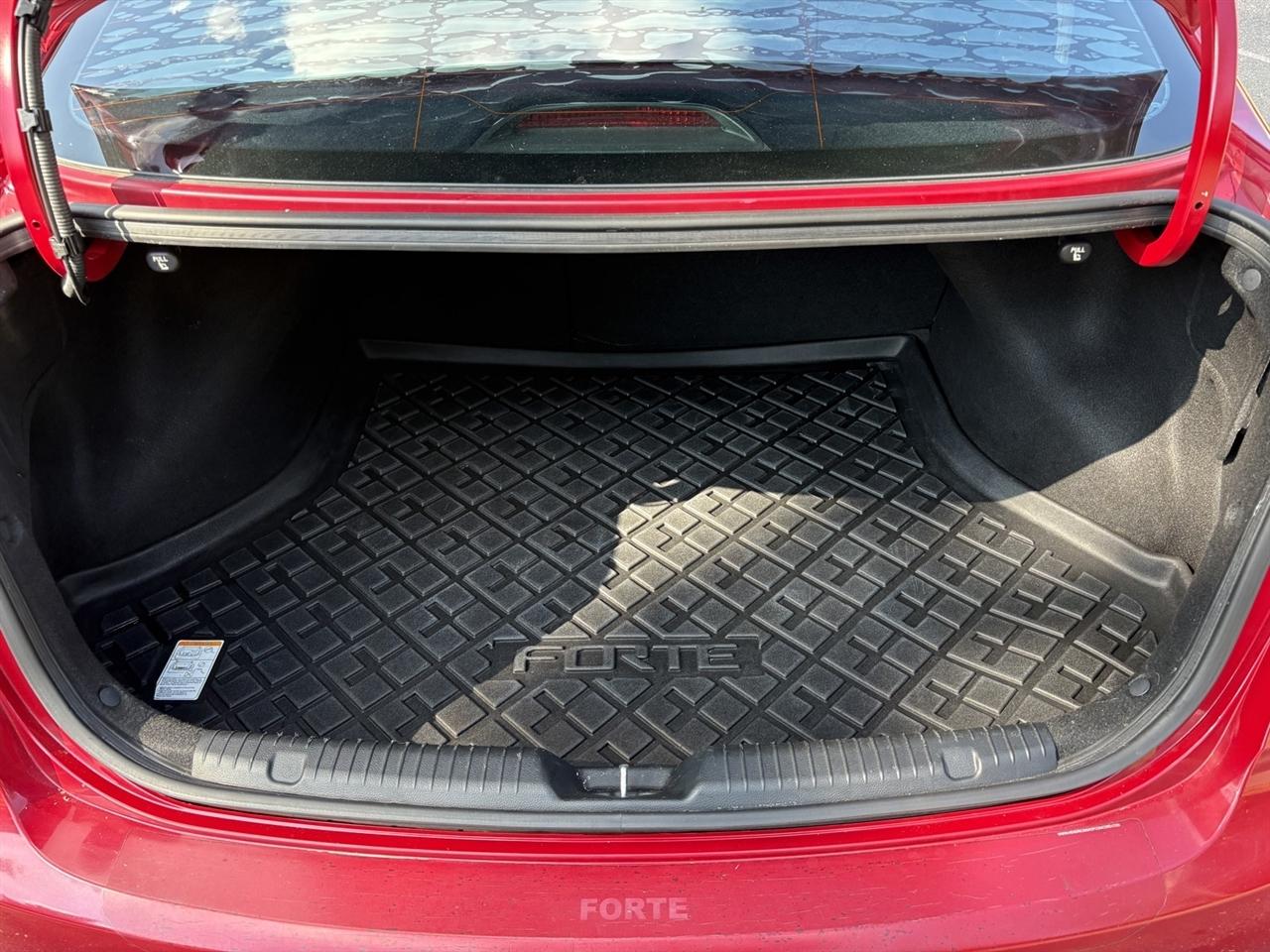 Kia Forte LX w/Popular Package 2016