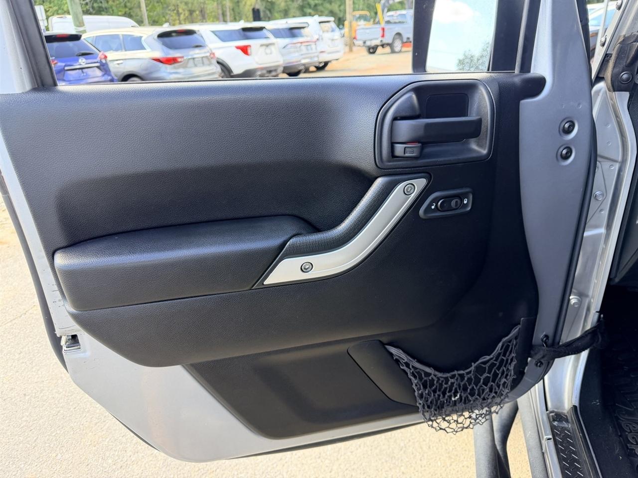 Jeep Wrangler Unlimited Rubicon 4WD 2015