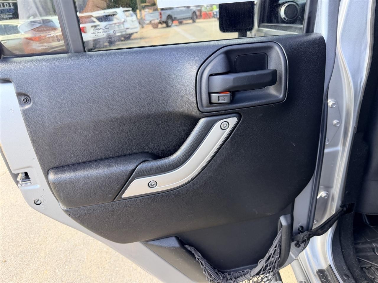 Jeep Wrangler Unlimited Rubicon 4WD 2015