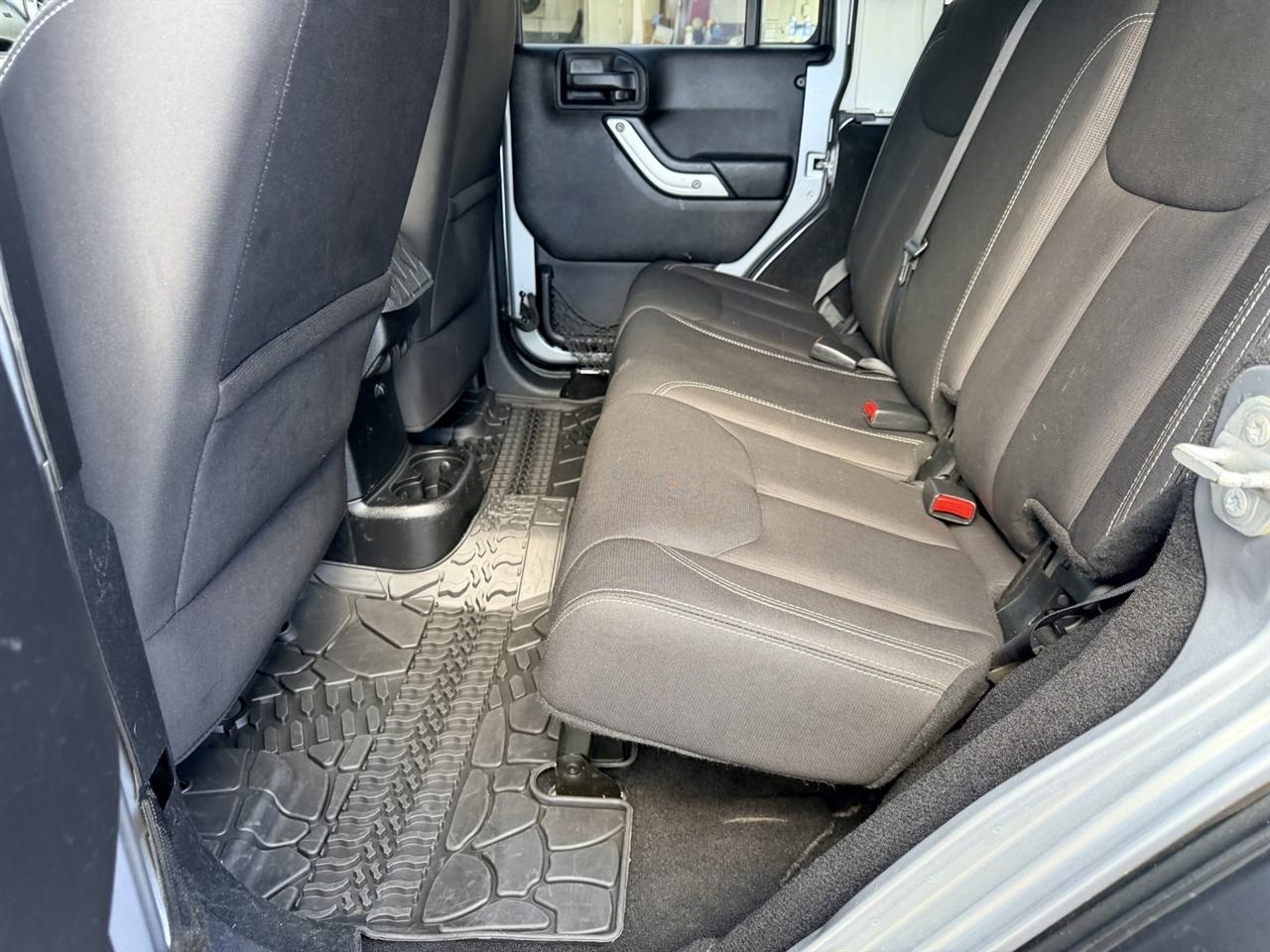 Jeep Wrangler Unlimited Rubicon 4WD 2015