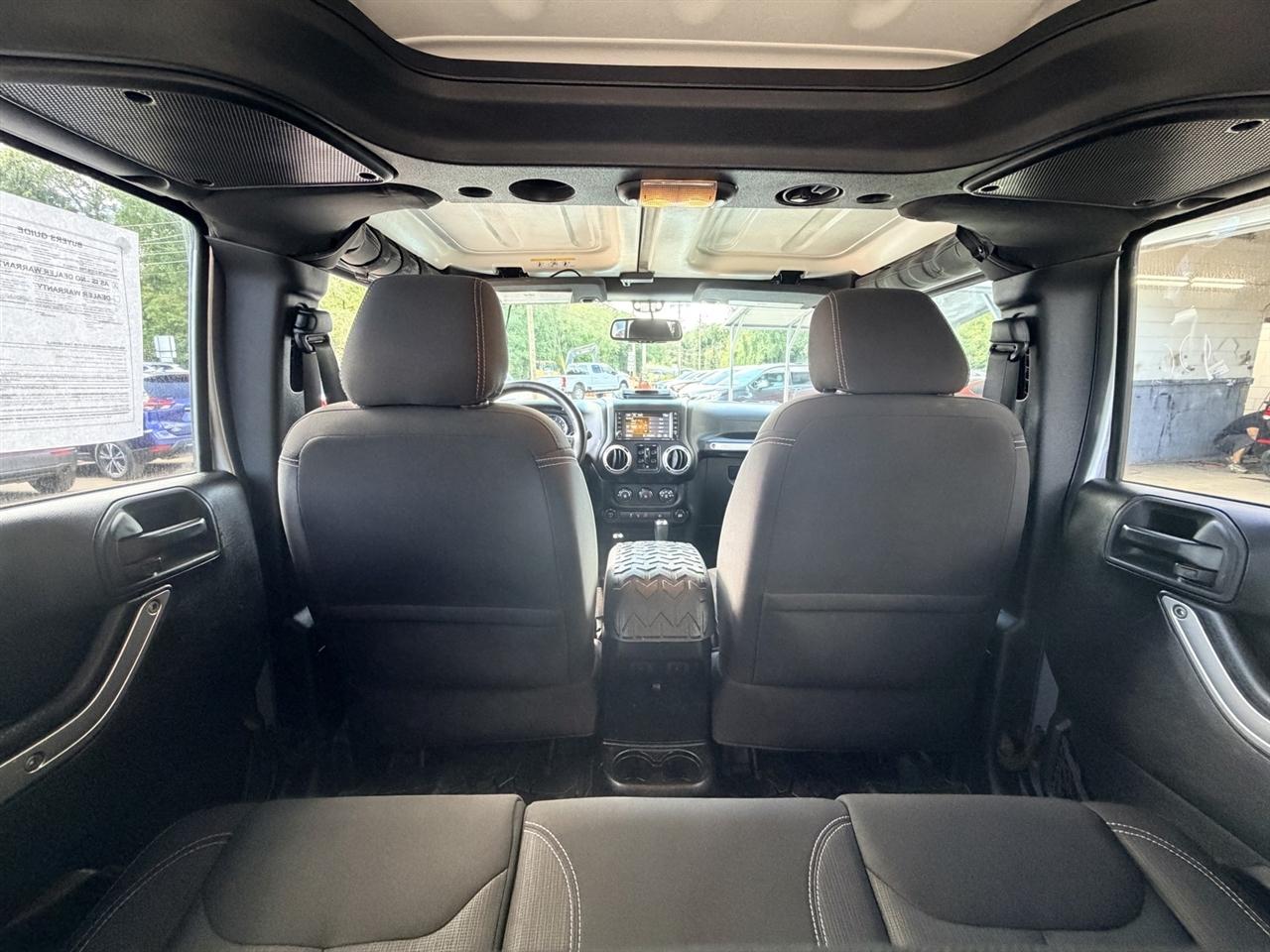 Jeep Wrangler Unlimited Rubicon 4WD 2015
