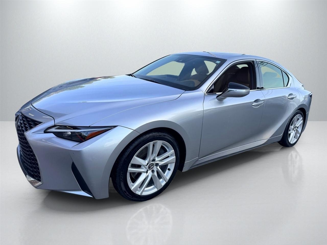 Lexus IS 300 RWD 2024