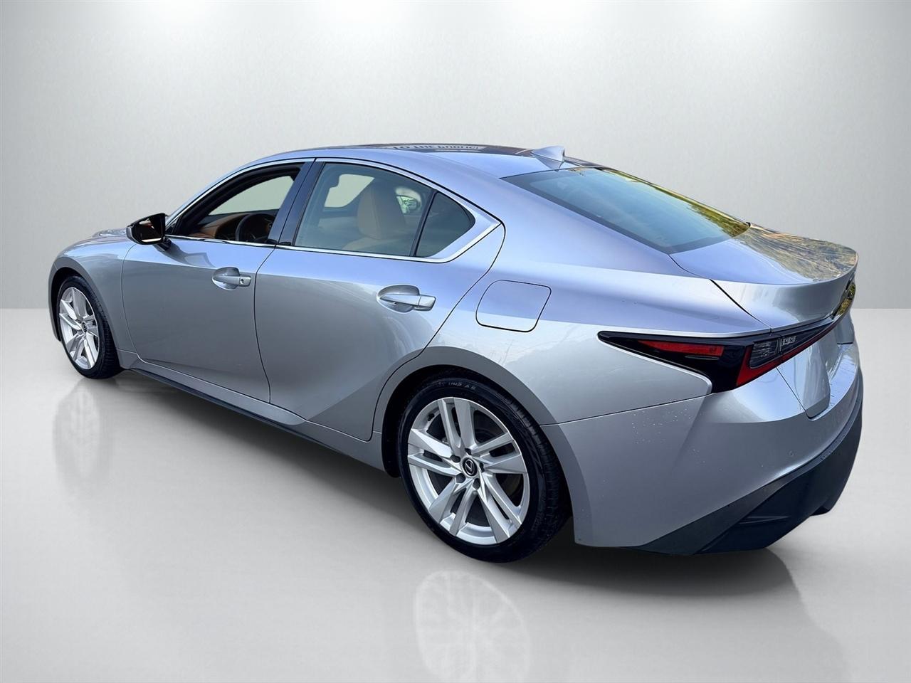 Lexus IS 300 RWD 2024
