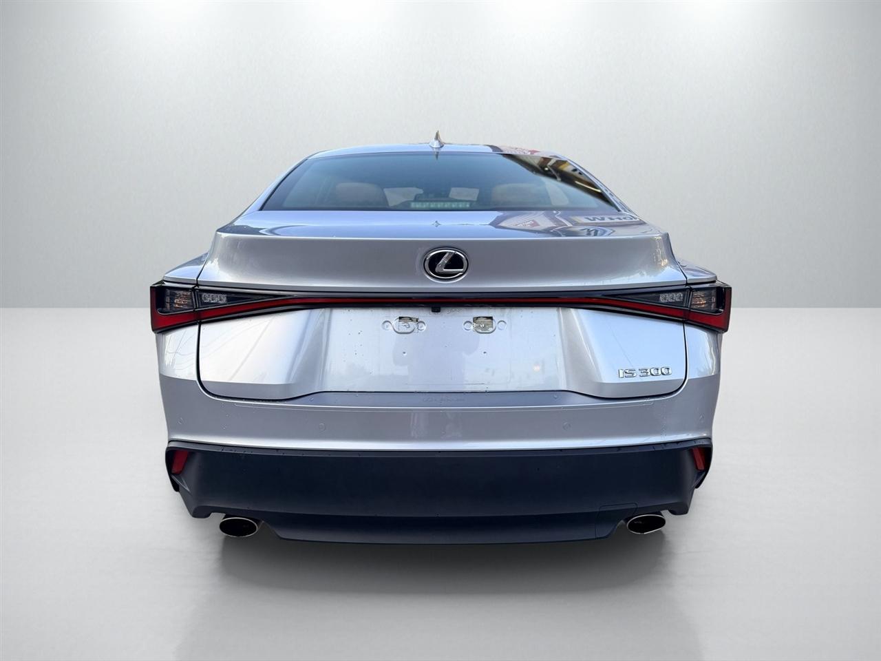 Lexus IS 300 RWD 2024