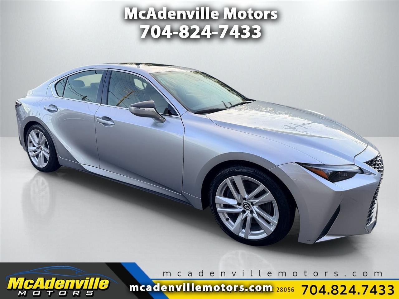 Lexus IS 300 RWD 2024
