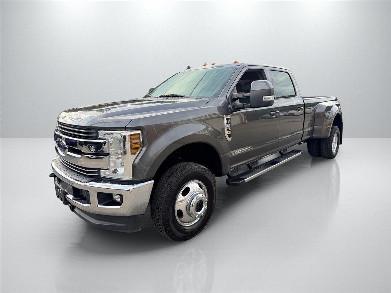 Ford F-350 SD Lariat Crew Cab 4WD DRW 2019