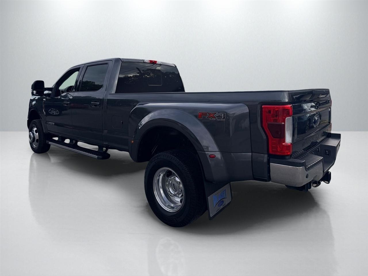 Ford F-350 SD Lariat Crew Cab 4WD DRW 2019