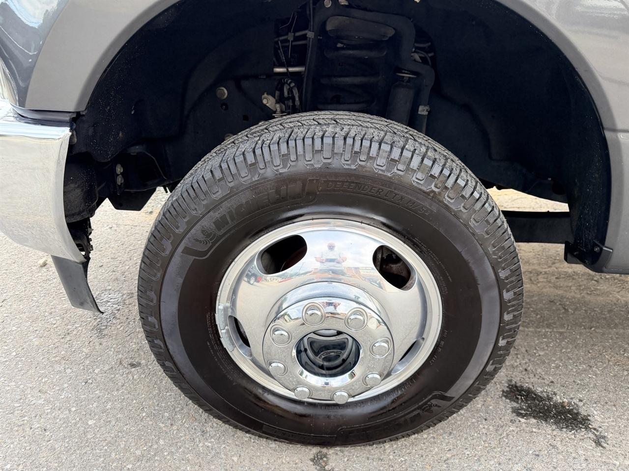 Ford F-350 SD Lariat Crew Cab 4WD DRW 2019