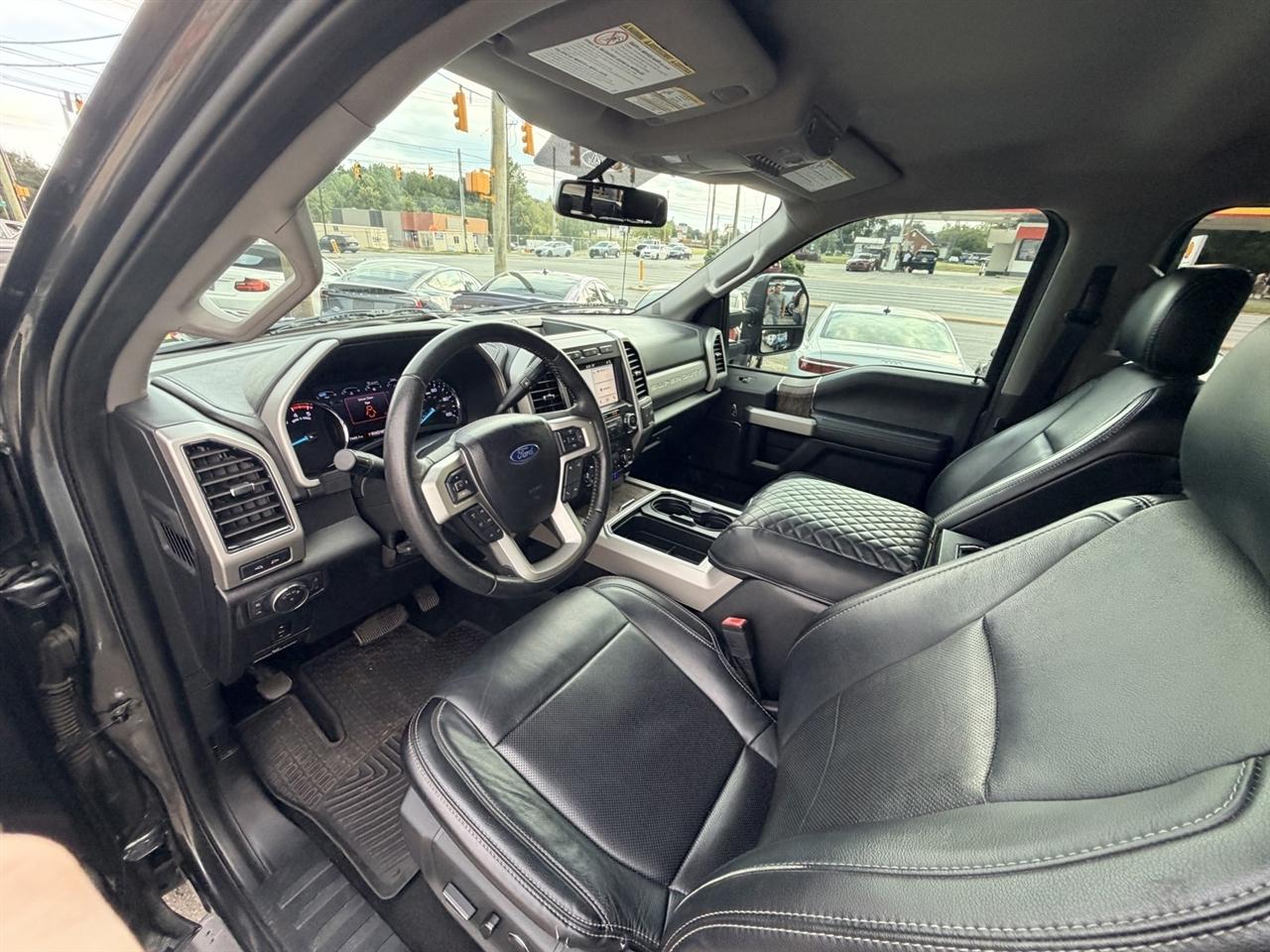 Ford F-350 SD Lariat Crew Cab 4WD DRW 2019
