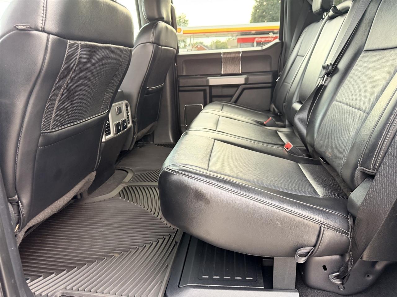 Ford F-350 SD Lariat Crew Cab 4WD DRW 2019