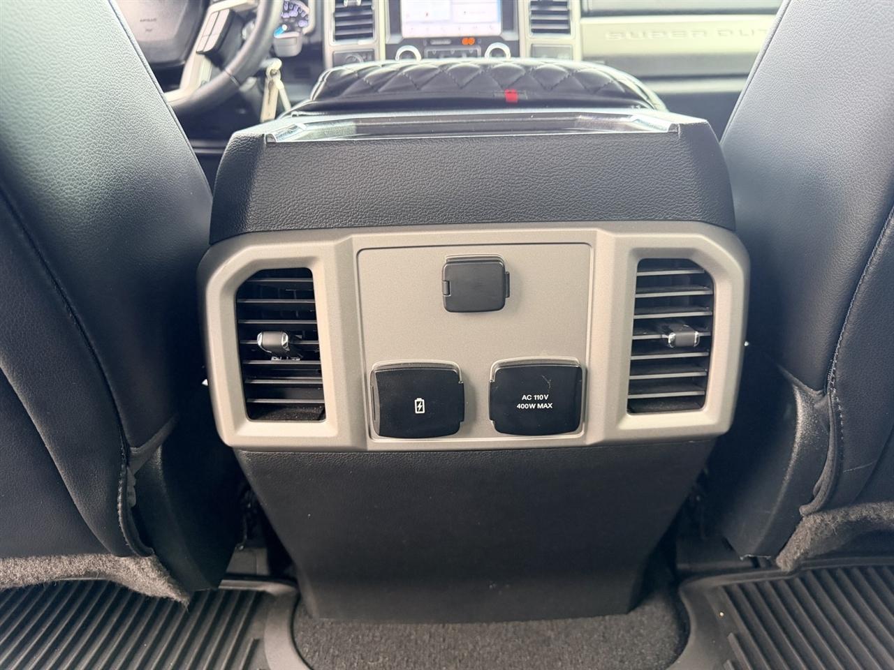 Ford F-350 SD Lariat Crew Cab 4WD DRW 2019