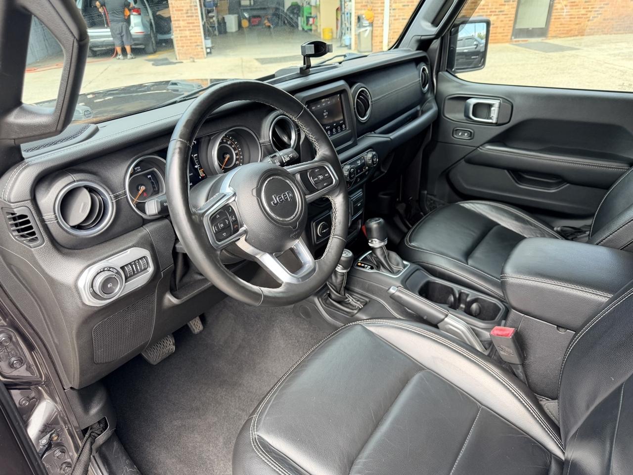 Jeep Wrangler Unlimited Sahara 2018