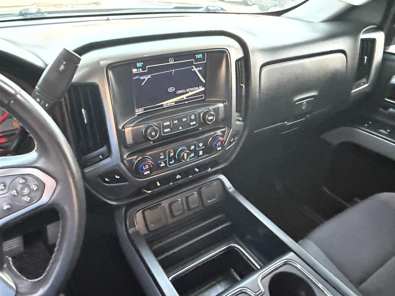 Chevrolet Silverado 1500 LT Z71 Crew Cab 4WD 2017