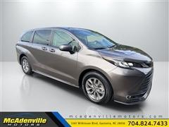 2022 Toyota Sienna 