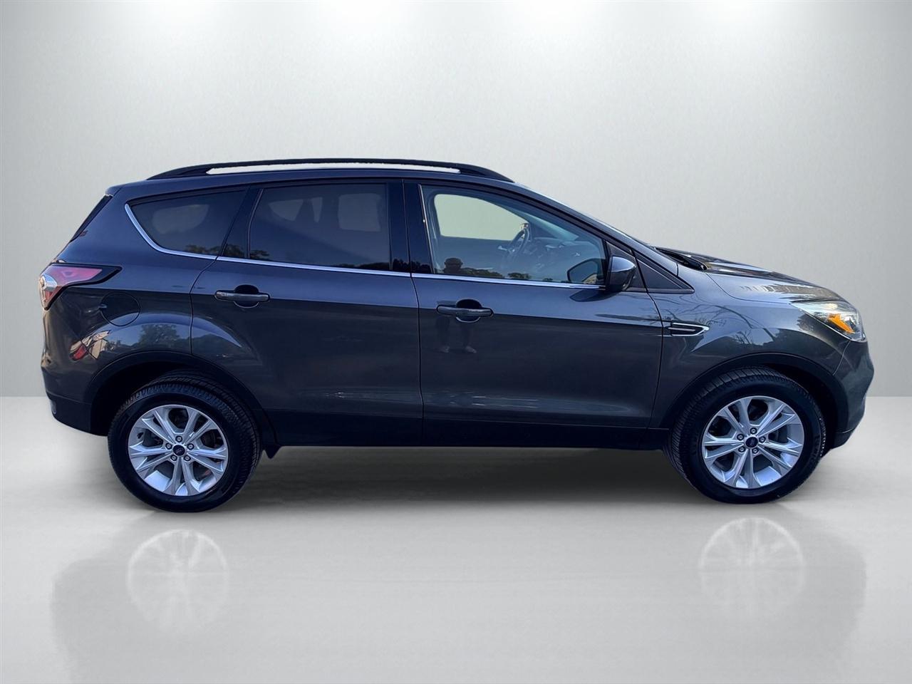 Ford Escape SE 4D SUV 4WD 2017