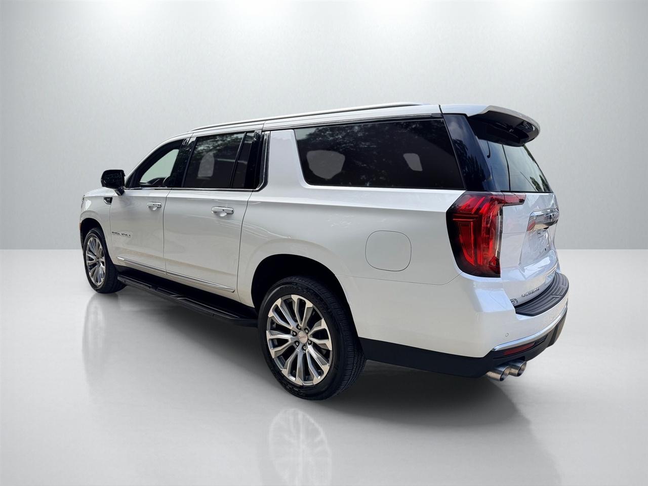 GMC Yukon XL Denali 4WD 2021