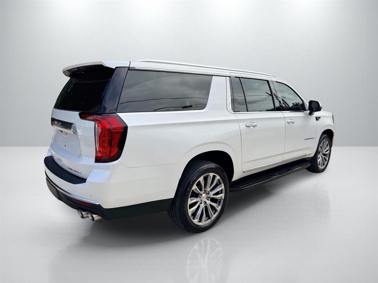 GMC Yukon XL Denali 4WD 2021