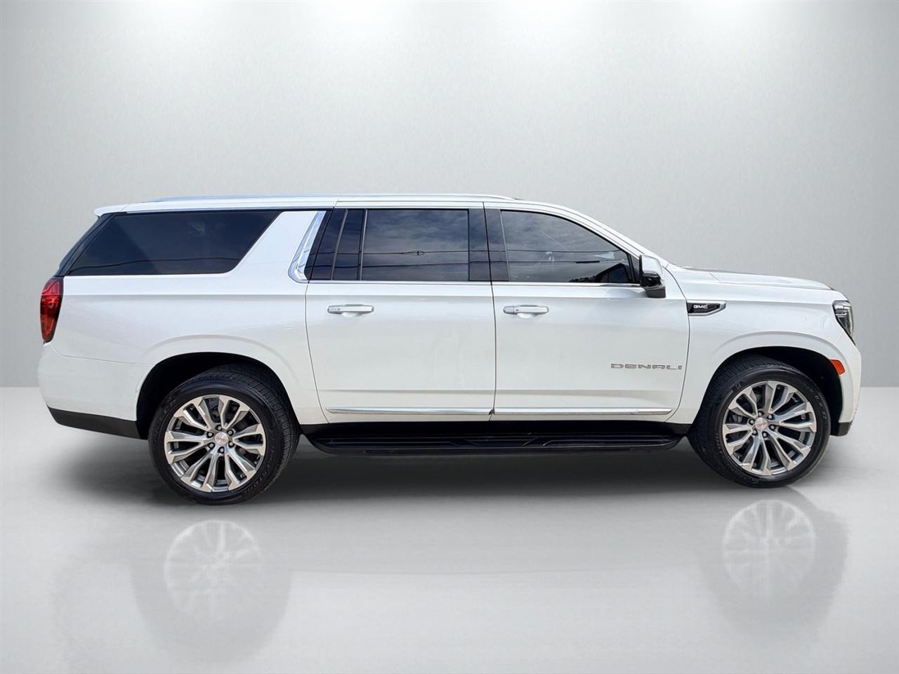 GMC Yukon XL Denali 4WD 2021