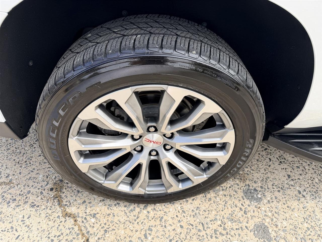 GMC Yukon XL Denali 4WD 2021