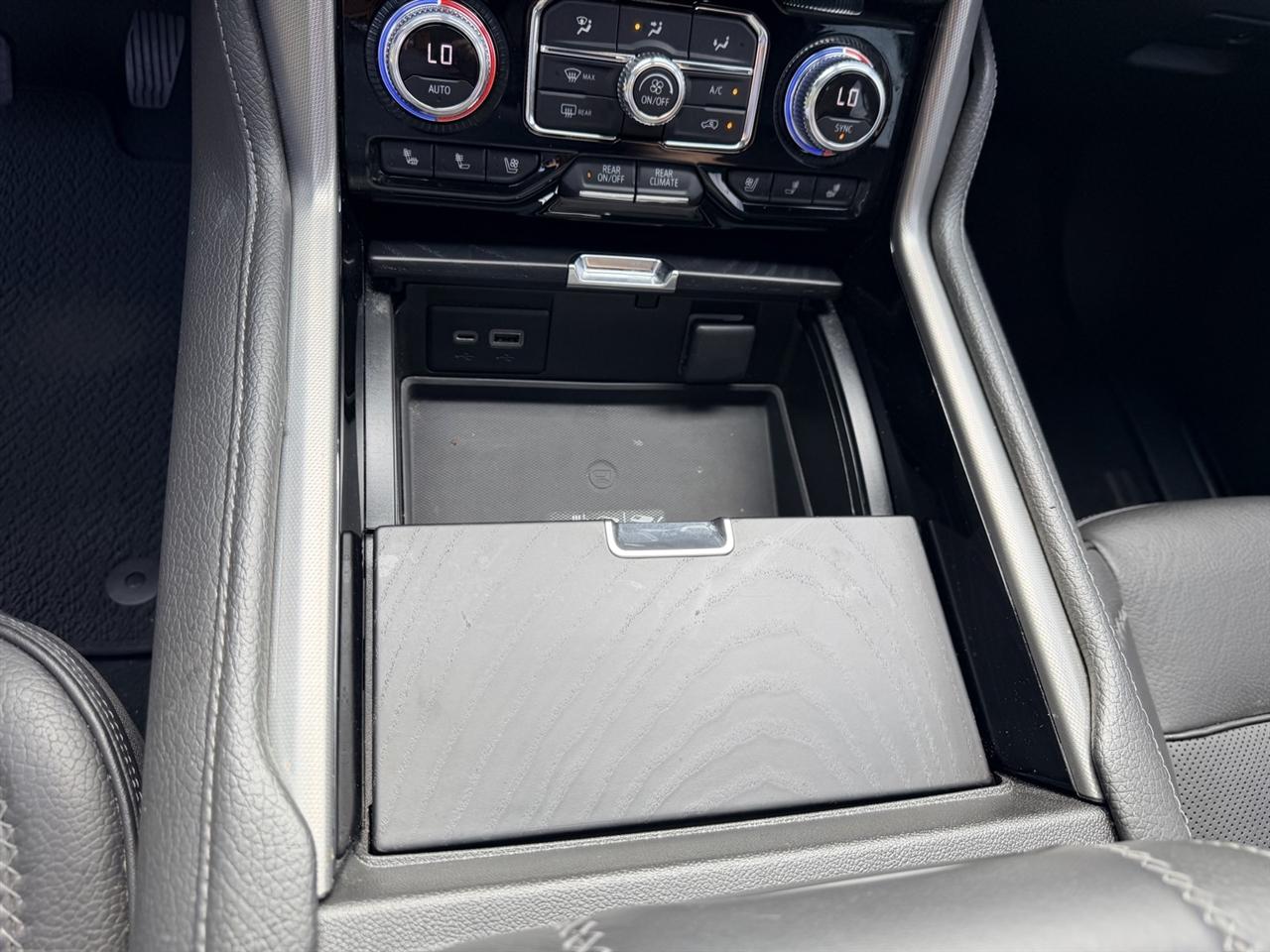 GMC Yukon XL Denali 4WD 2021