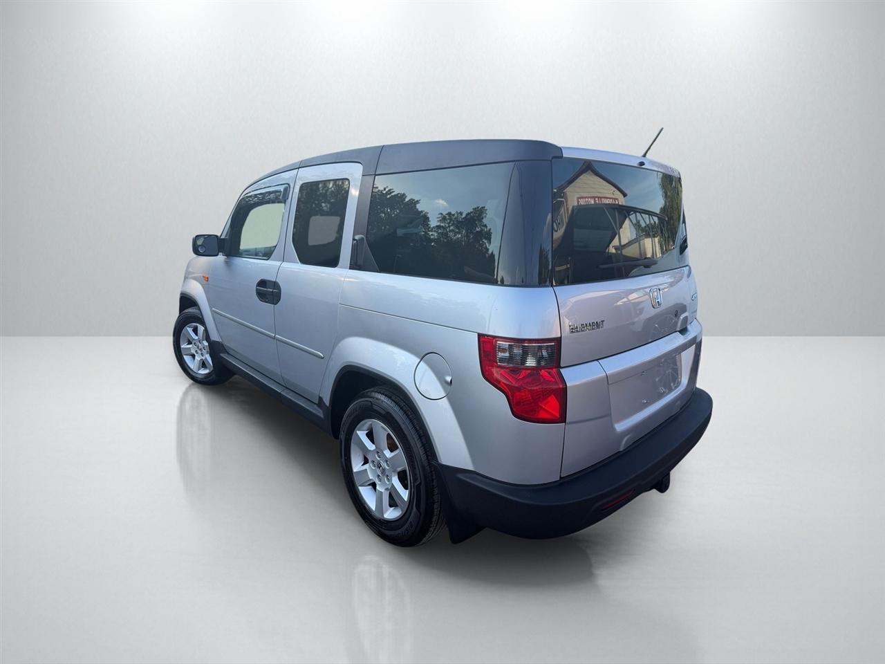Honda Element EX 4WD AT 2011