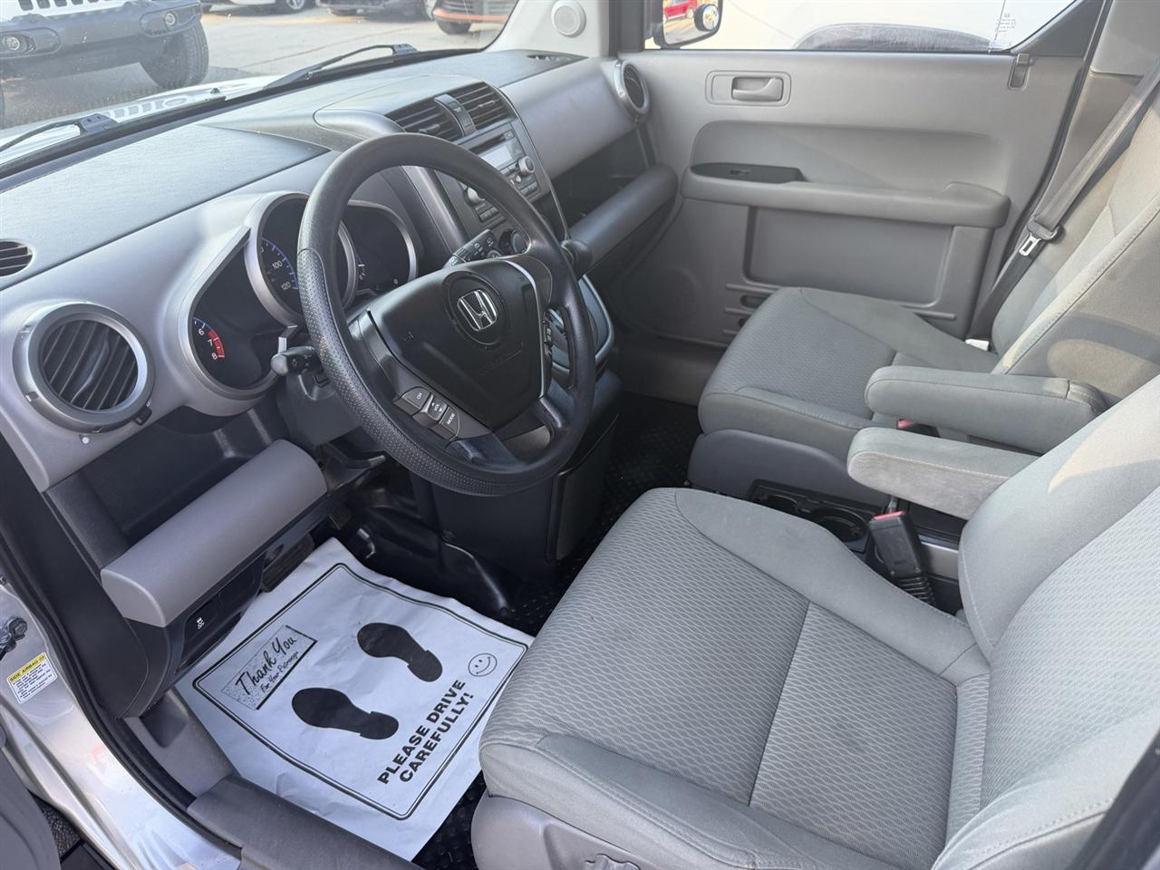 Honda Element EX 4WD AT 2011