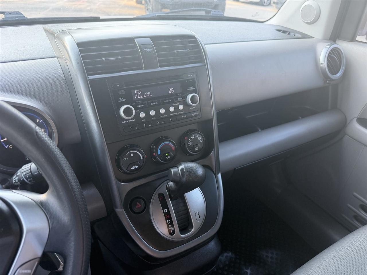 Honda Element EX 4WD AT 2011
