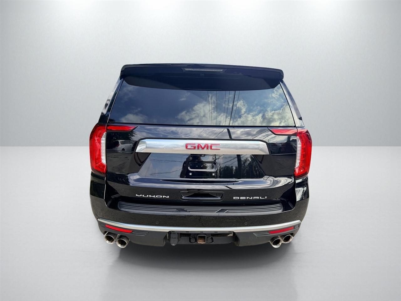 GMC Yukon XL Denali 4WD 2022