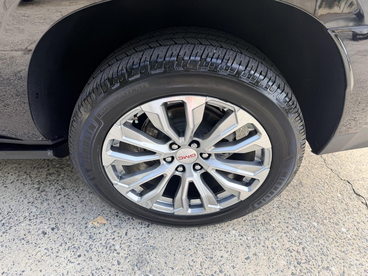 GMC Yukon XL Denali 4WD 2022