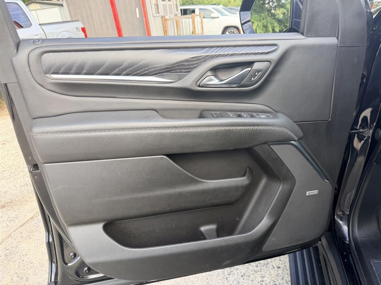 GMC Yukon XL Denali 4WD 2022