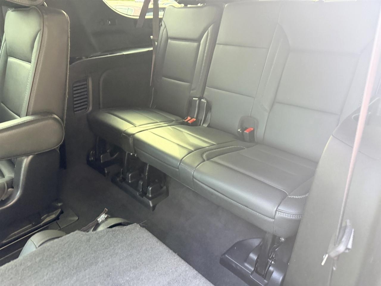 GMC Yukon XL Denali 4WD 2022