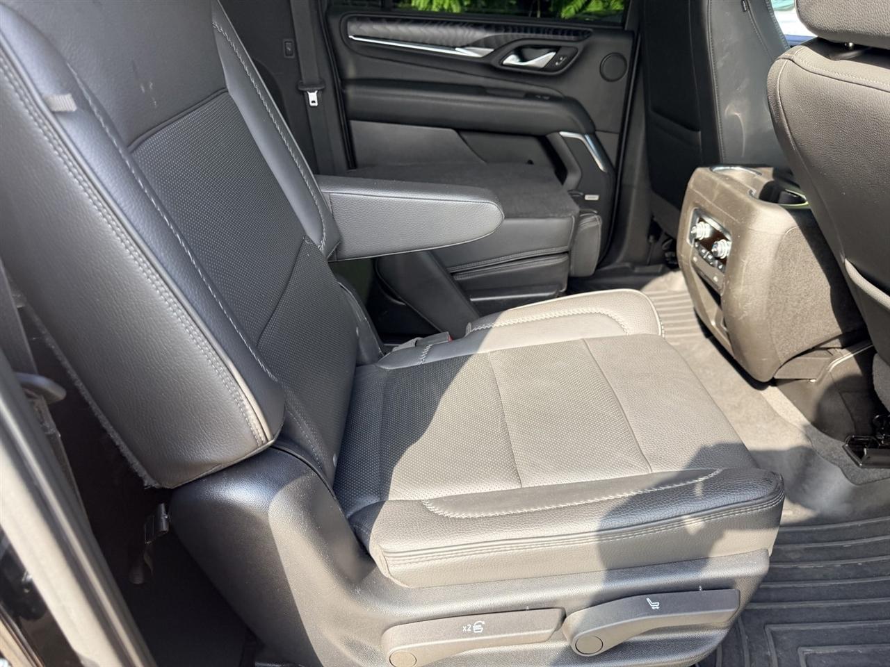 GMC Yukon XL Denali 4WD 2022