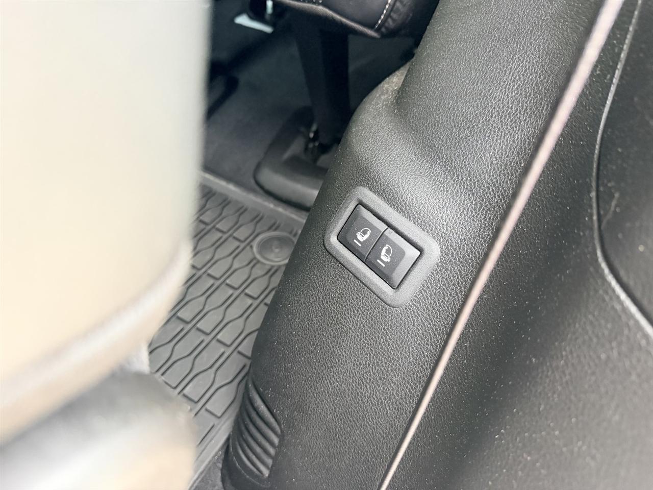 Jeep Wagoneer Series II 4WD 2022