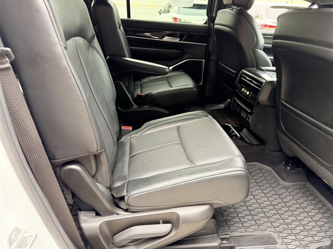 Jeep Wagoneer Series II 4WD 2022