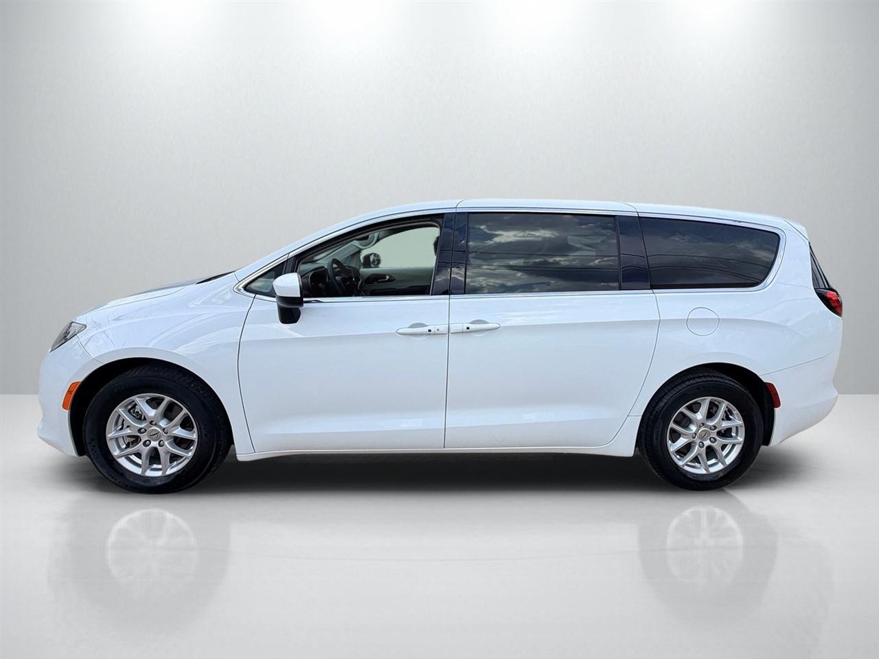 Chrysler Voyager photo 4