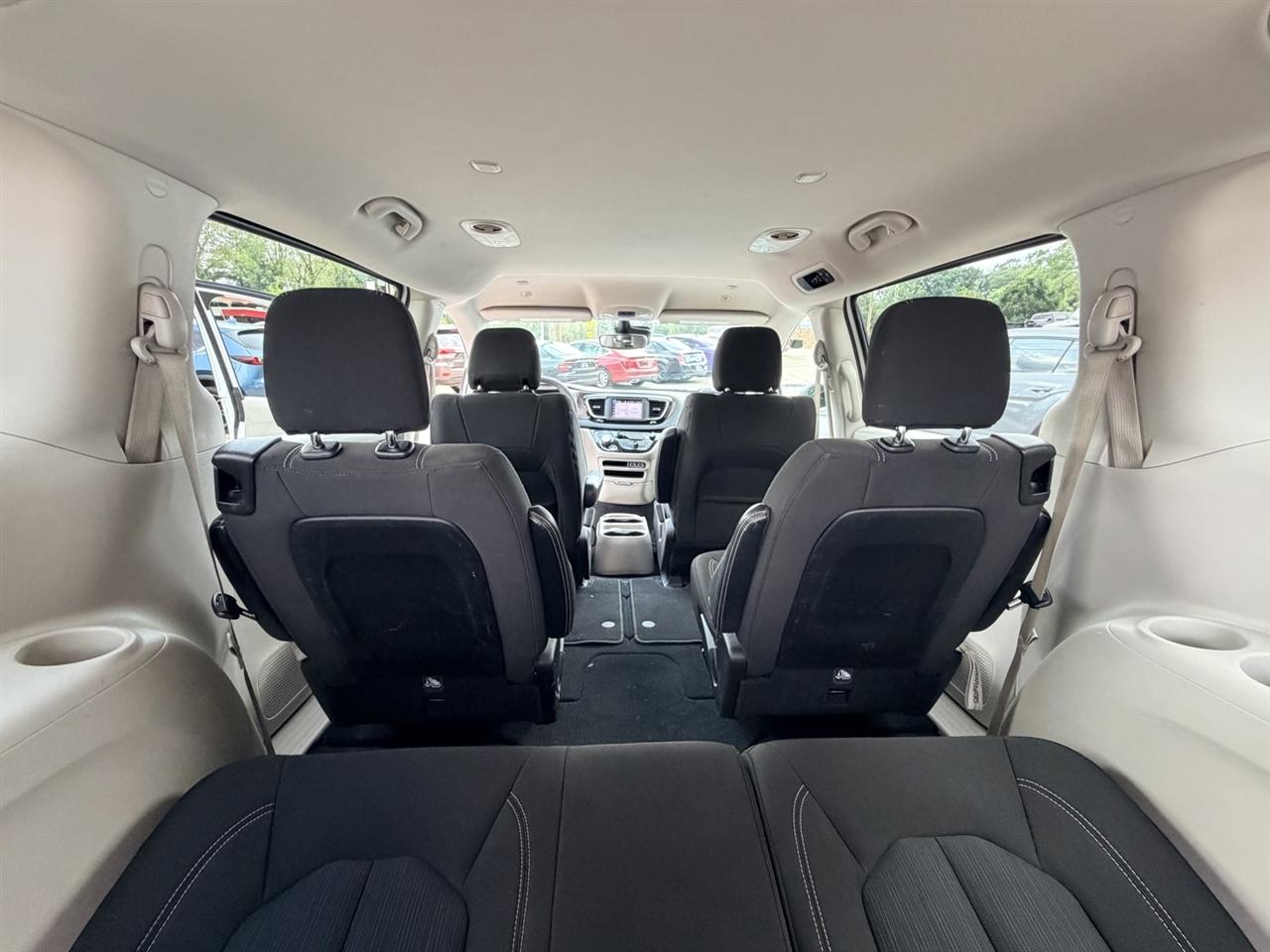 Chrysler Voyager photo 27