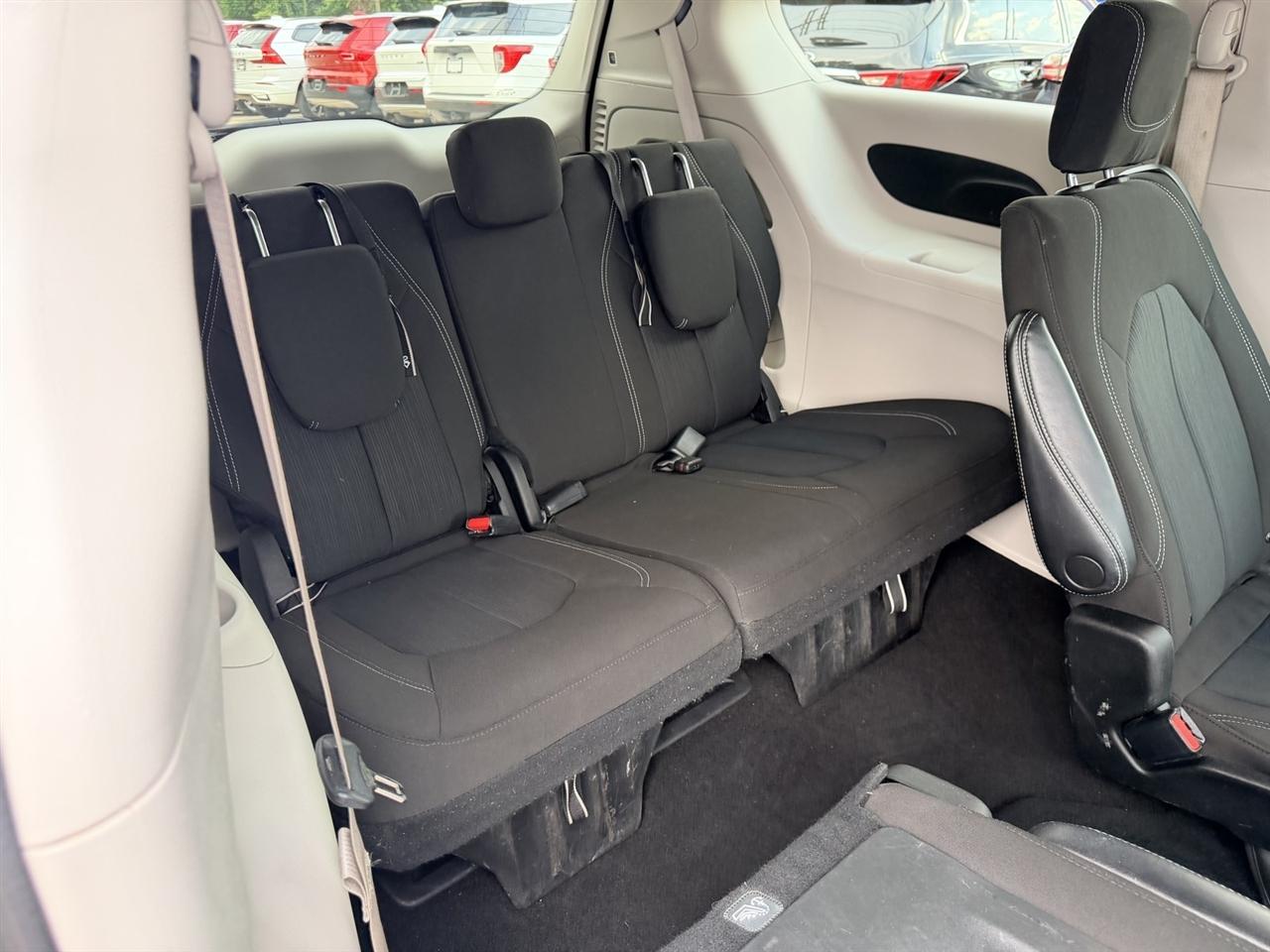 Chrysler Voyager photo 30