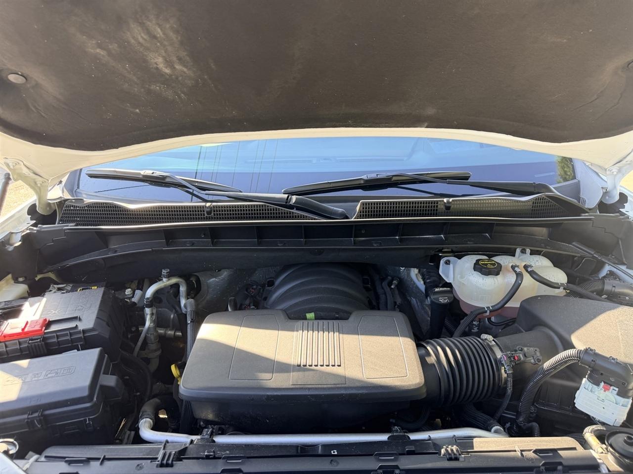 GMC Sierra 1500 AT4 Crew Cab 4WD 2024