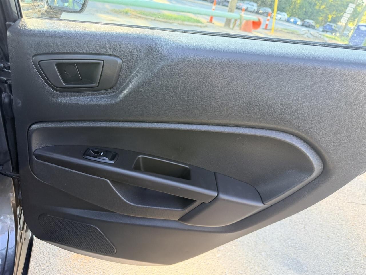 Ford Fiesta SE Sedan 2018