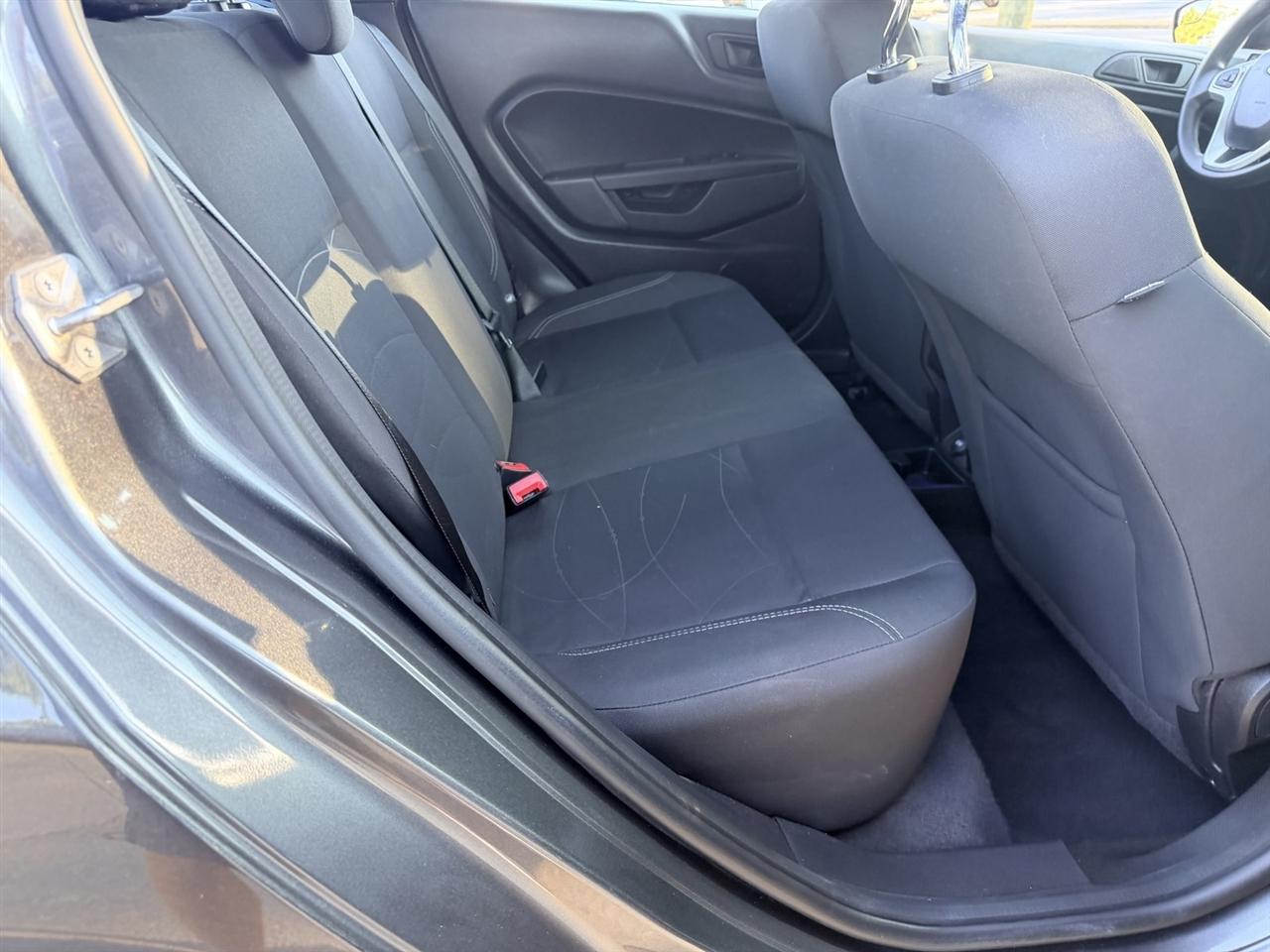 Ford Fiesta SE Sedan 2018