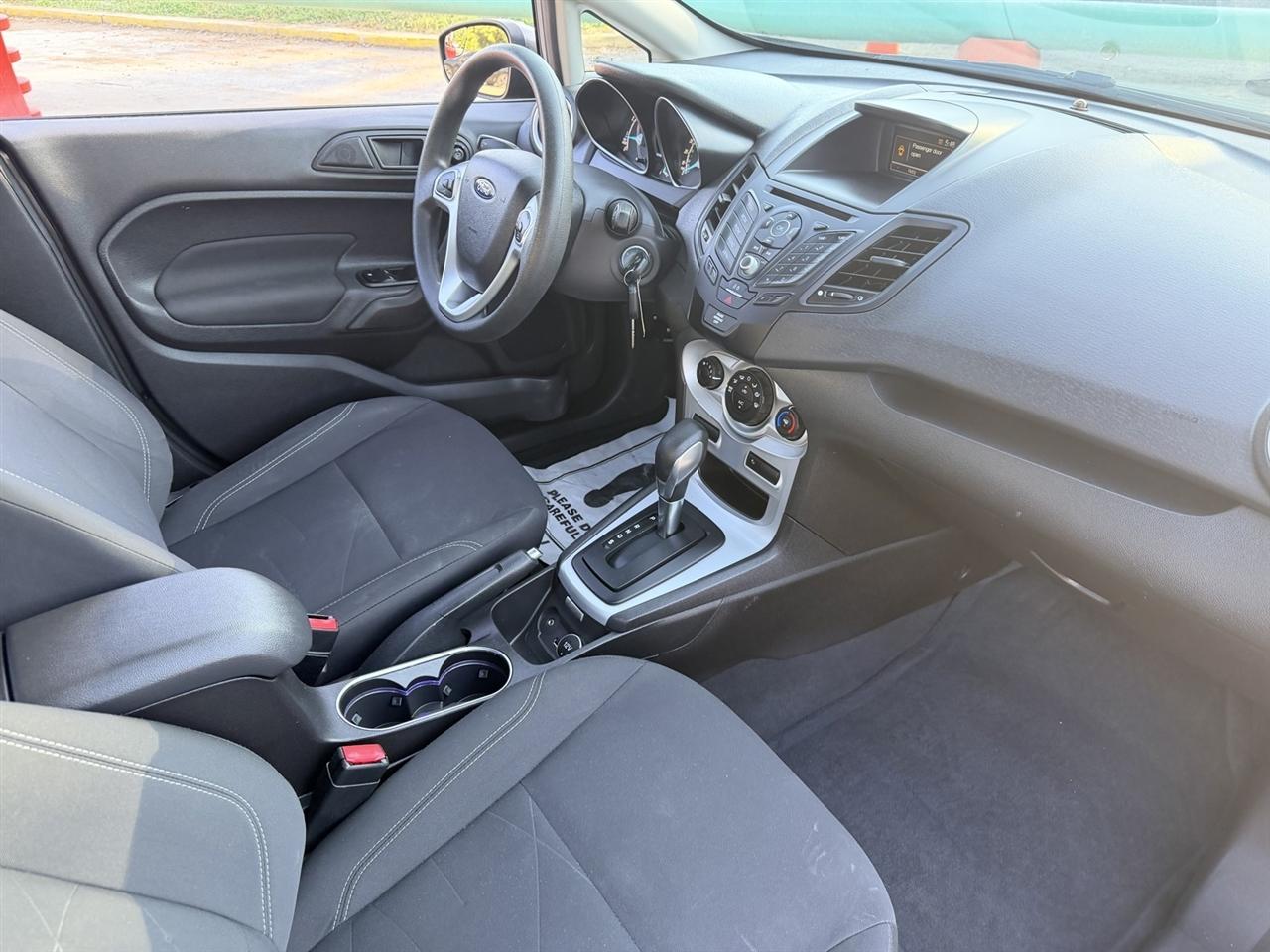 Ford Fiesta SE Sedan 2018