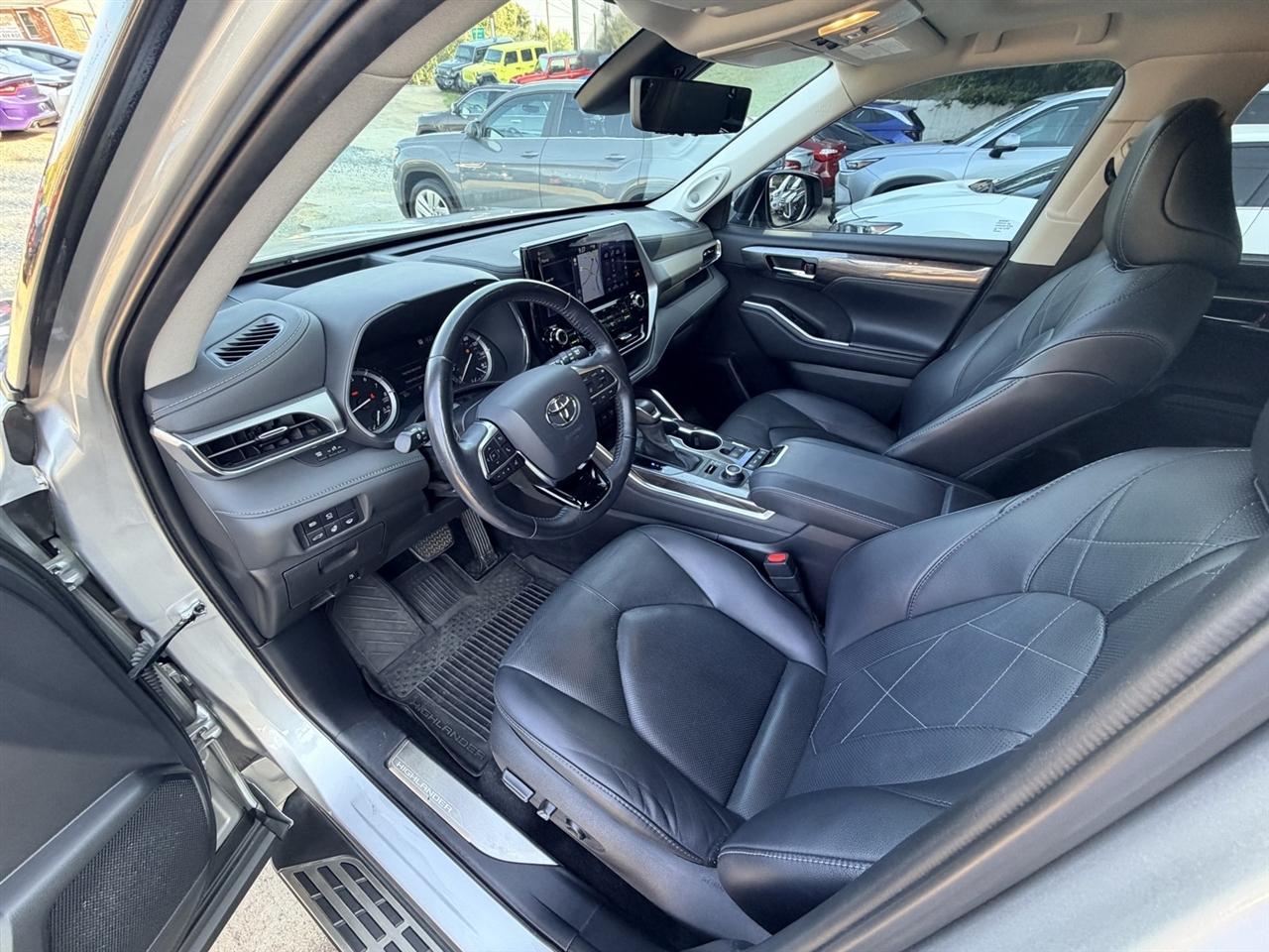 Toyota Highlander Platinum AWD V6 2021