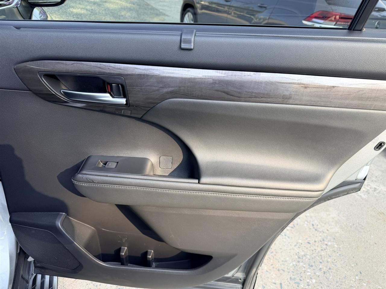 Toyota Highlander Platinum AWD V6 2021