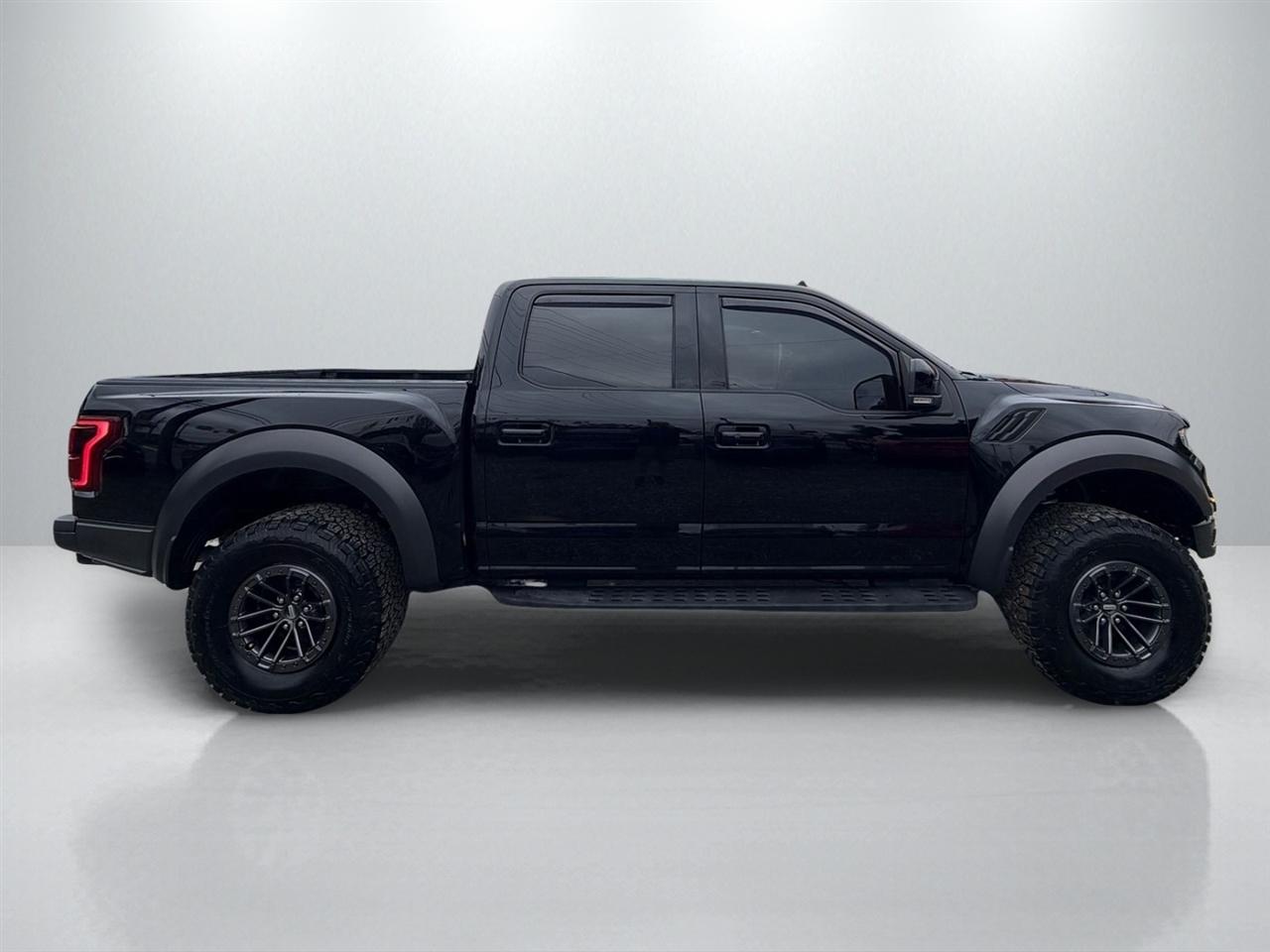 Ford F-150 Raptor SuperCrew 4WD 2020